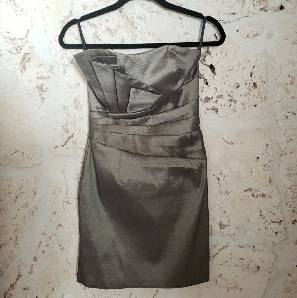 {Jessica McClintock} Elegant Straplesss Dress